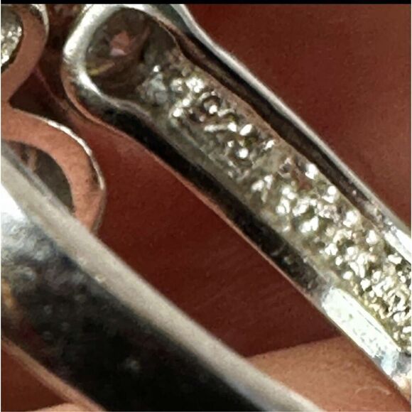 Silver tone rhinestone ring - Picture 8 of 10